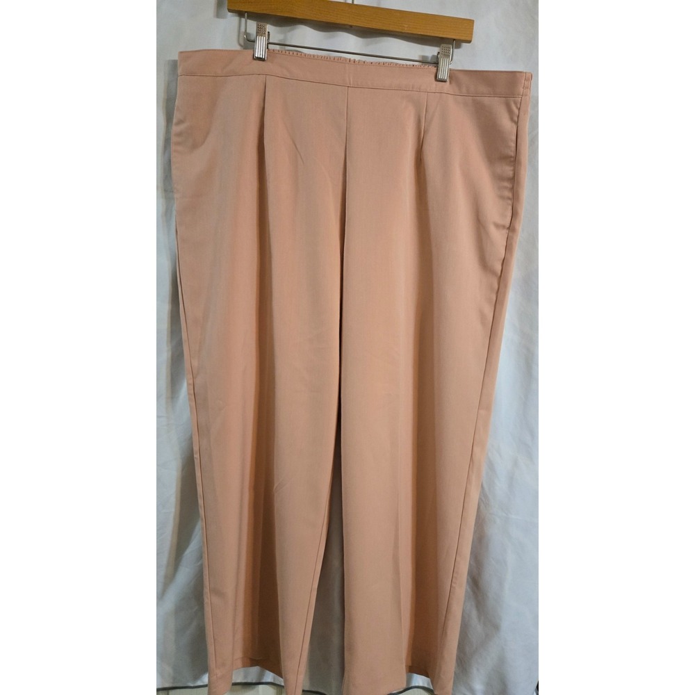 Women's Alfred Dunner classic fit pant Color-Peach Size 18W Short